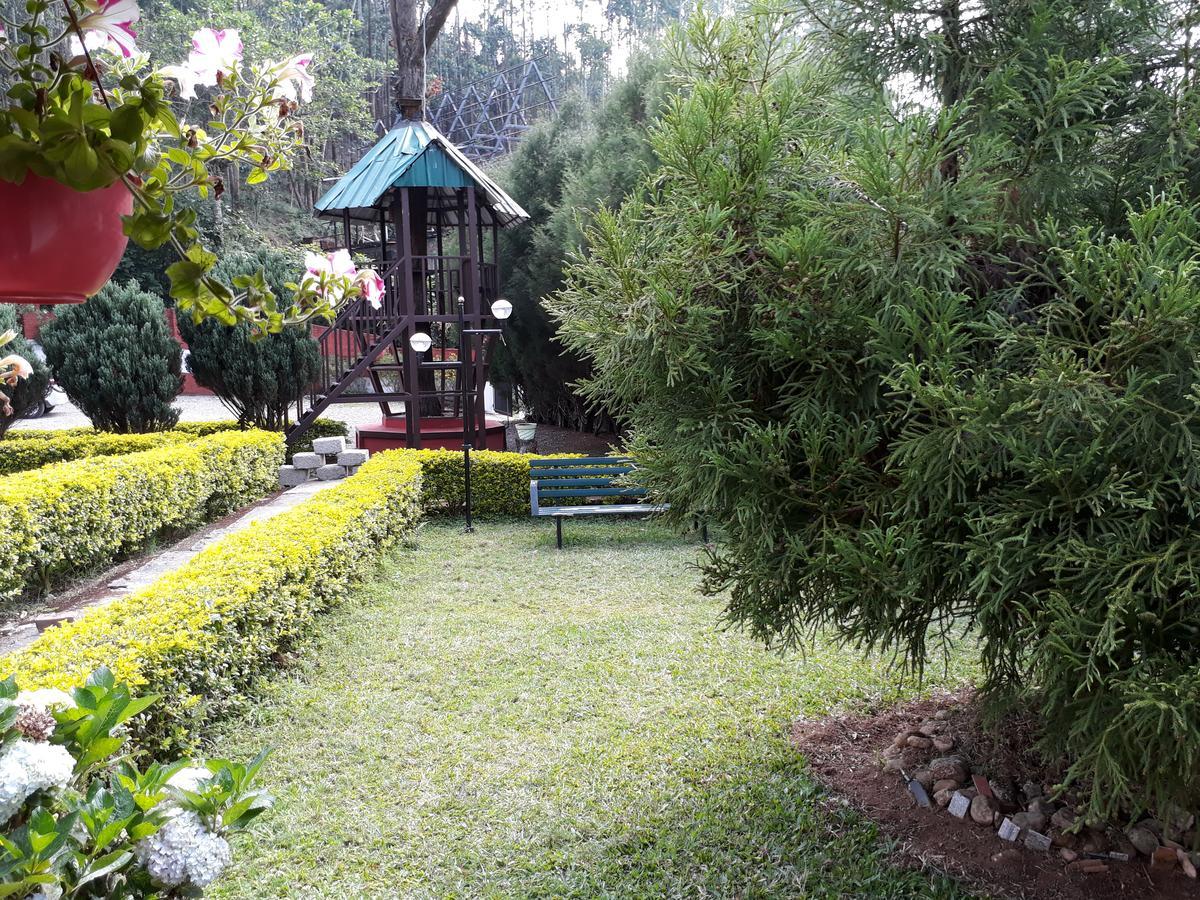 Golden Green Hotell Munnar Exteriör bild