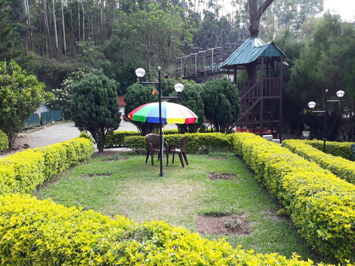 Golden Green Hotell Munnar Exteriör bild